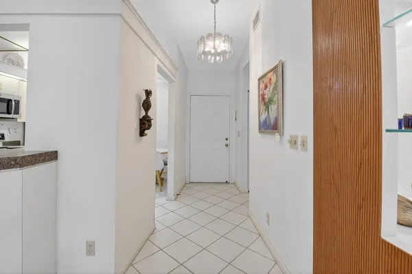 $299,999 | 5900 Sunswept Lane, Unit A, Boynton Beach, FL 33437