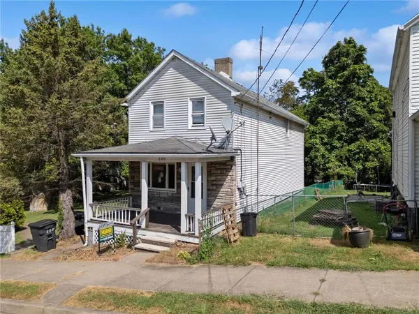 $39,900 | 220 Oneida Street, Monessen, PA 15062