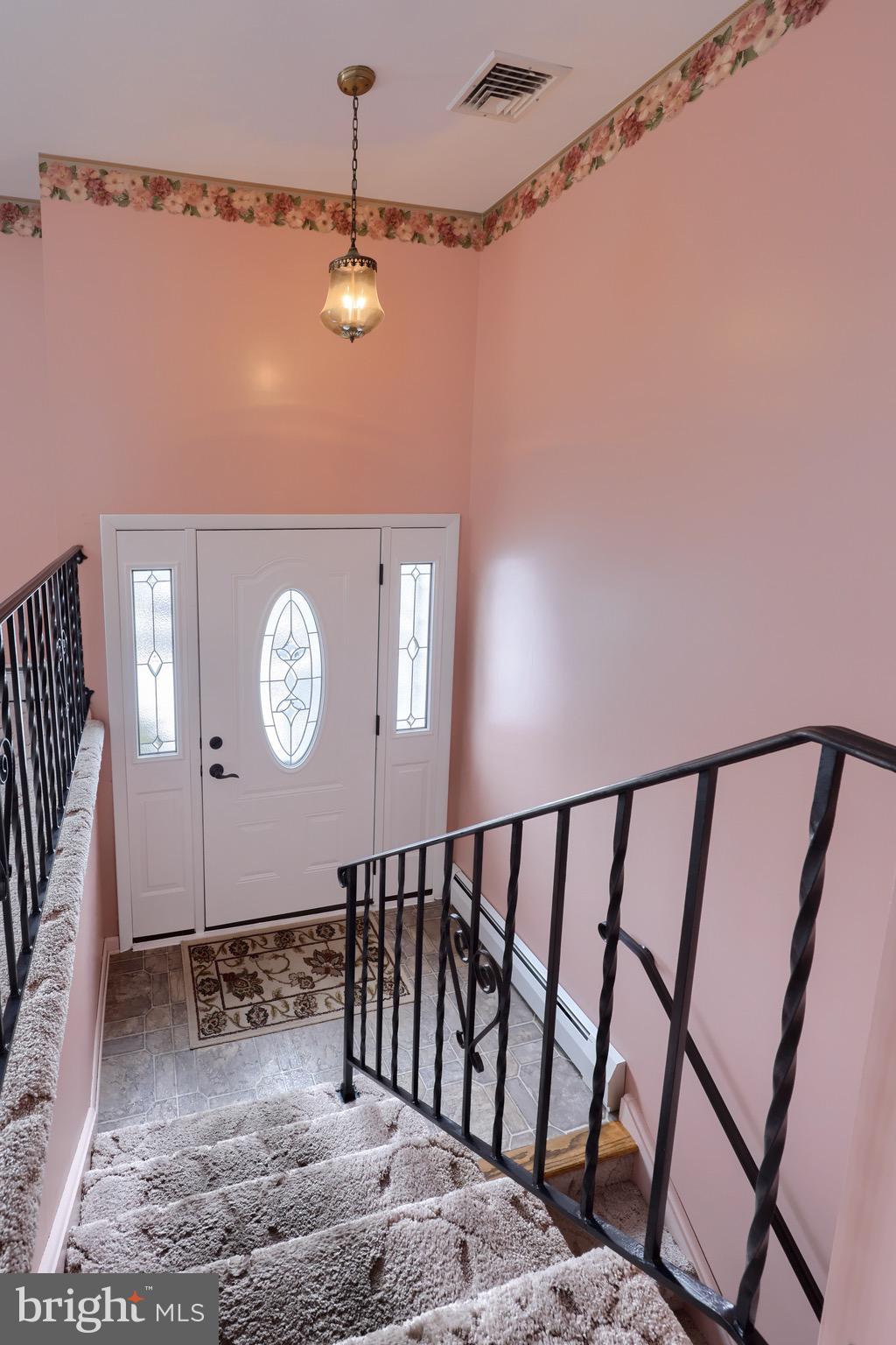 360 Sandy Hill Road Denver, PA 17517 - Photo 23 of 47 Entryway