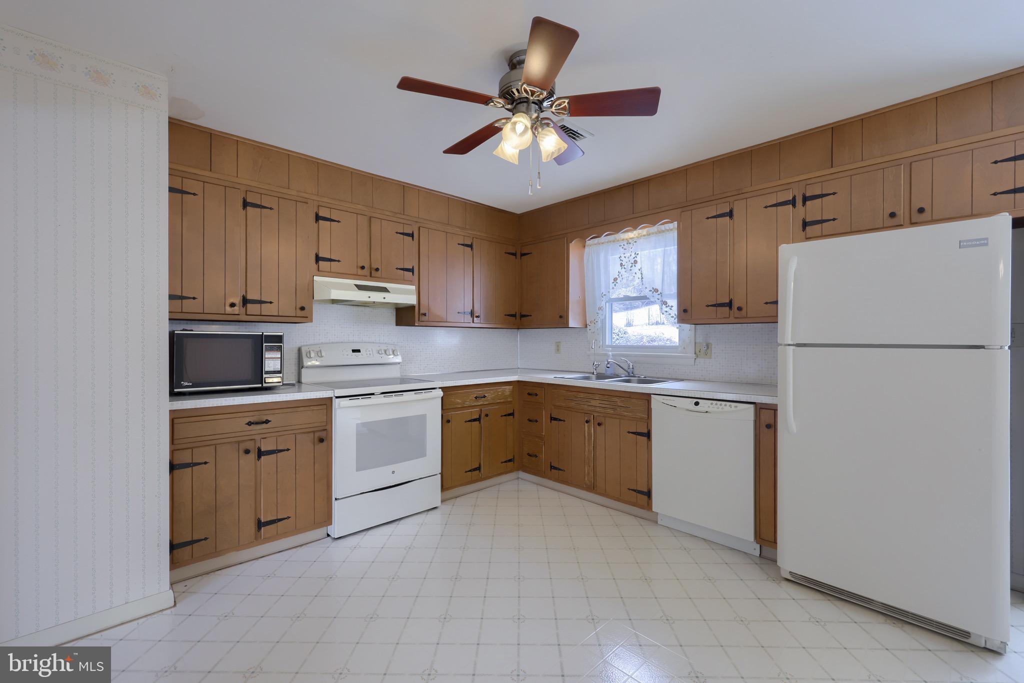 360 Sandy Hill Road Denver, PA 17517 - Photo 32 of 47