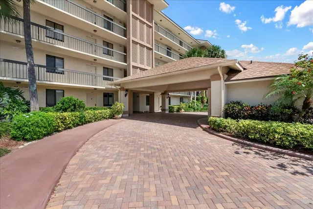 $450,000 | 2601 Marina Isle Way, Unit 103, Jupiter, FL 33477