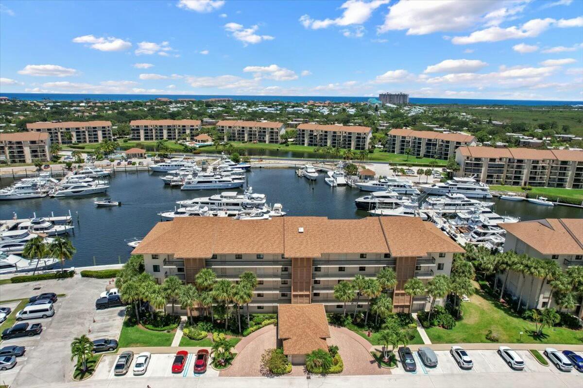 2601 Marina Isle Way, Unit 103 Jupiter, FL 33477 - Photo 49 of 56 a view of a city