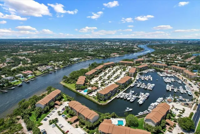 $450,000 | 2601 Marina Isle Way, Unit 103, Jupiter, FL 33477
