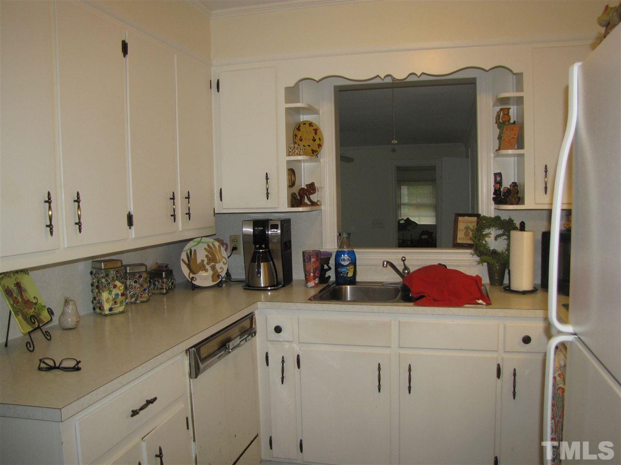209 Rolling Road Burlington, NC 27217 - Photo 18 of 19 Gallery Image 18