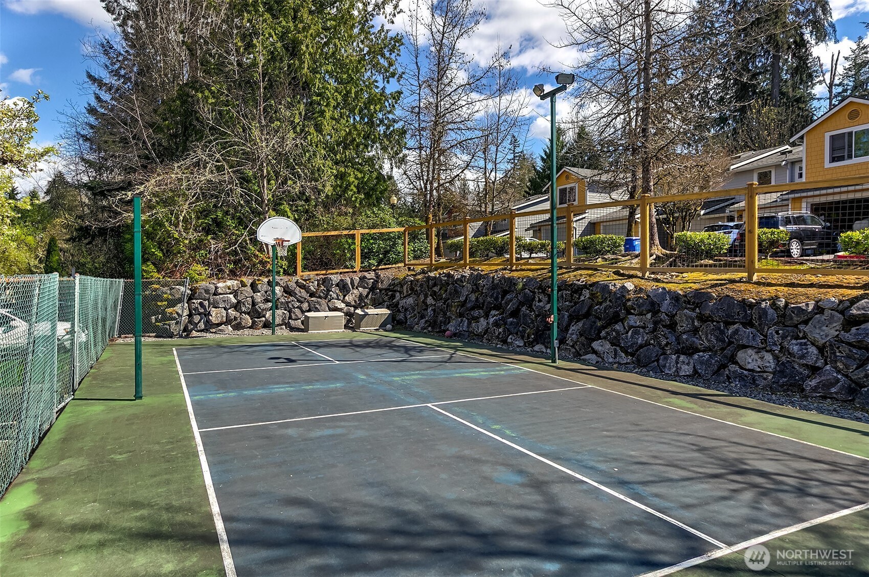 23115 15th Avenue Southeast, Unit D1 Bothell, WA 98021 - Photo 23 of 24 a view of a tennis court