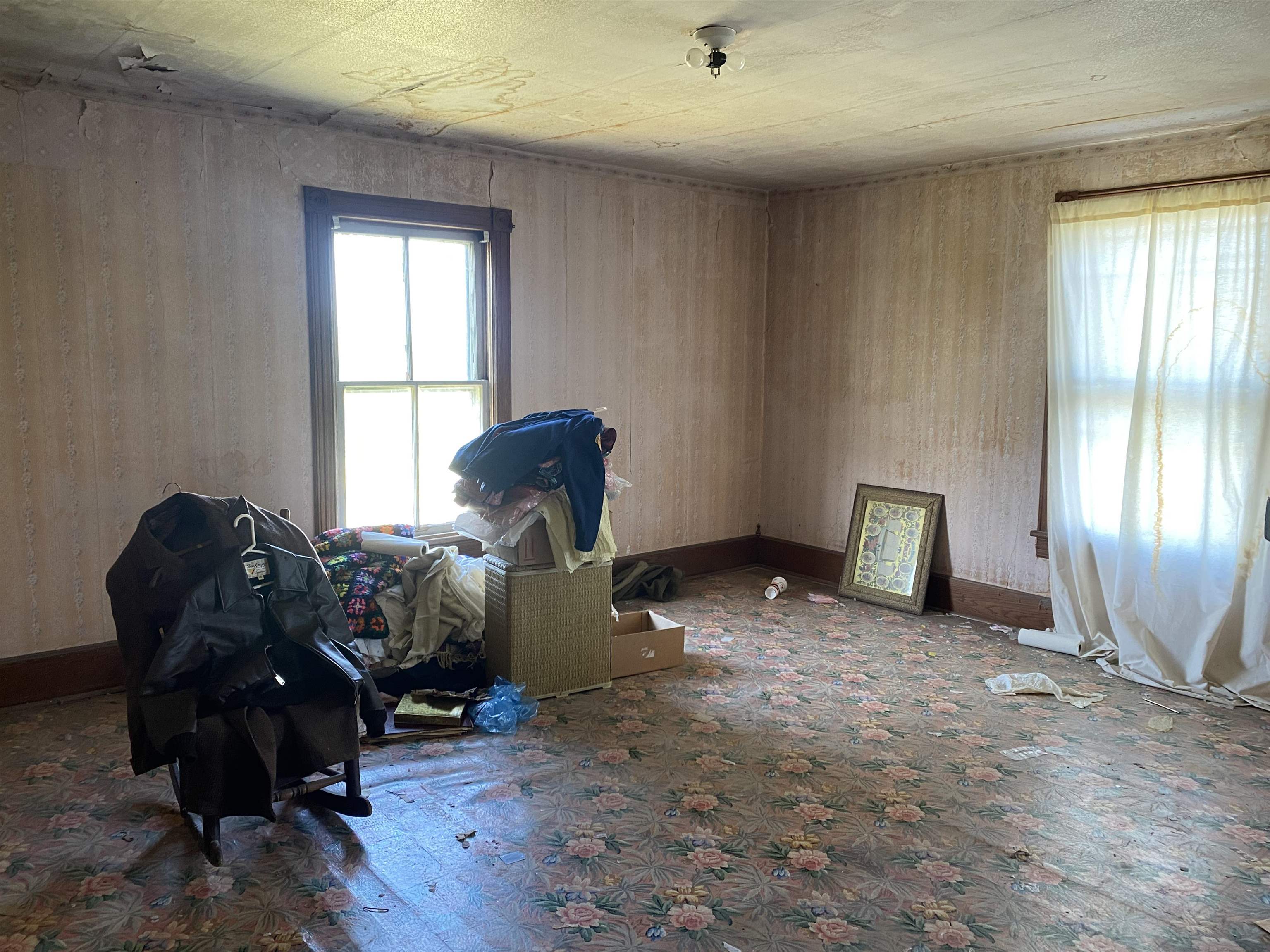 1115 Ridge Road Bridgewater, VA 22812 - Photo 6 of 26 a room with furniture and a window