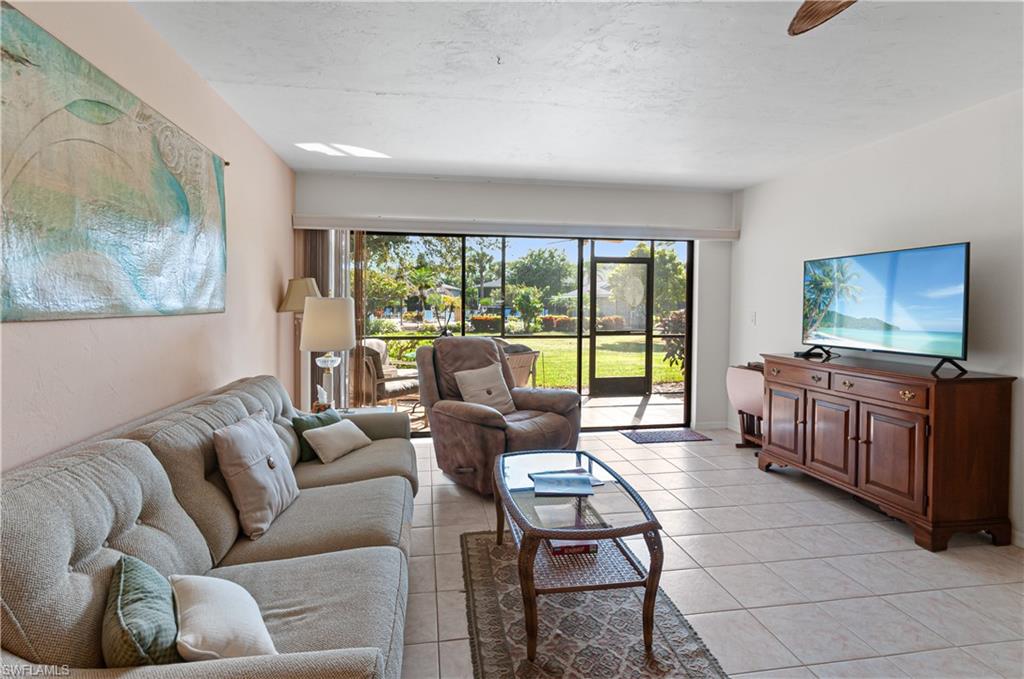 1208 Commonwealth Circle, Unit J103 Naples, FL 34116 - Photo 9 of 33