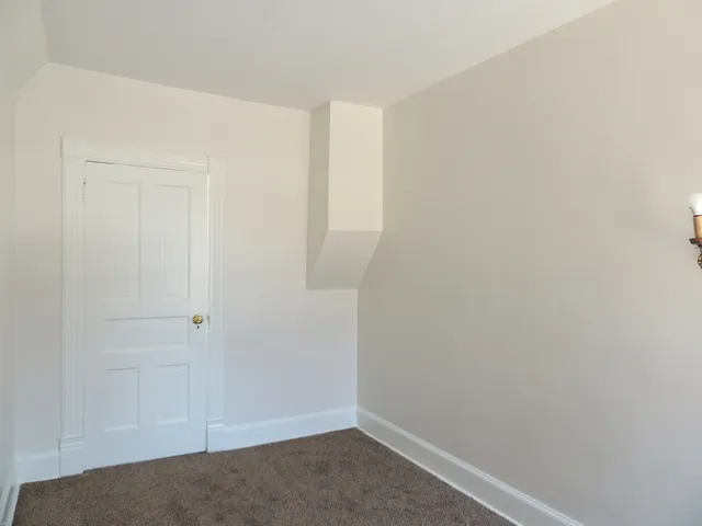 $1,825 | 638 Leonard Avenue, DeKalb, IL 60115