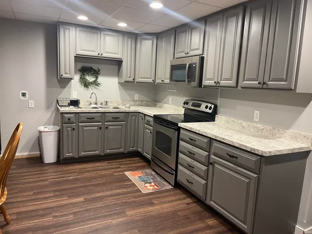 8909 East 200 North, Loogootee, IN 47553