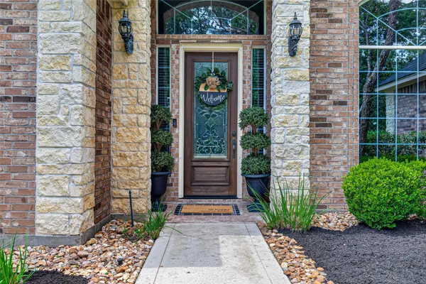 $575,000 | 419 Box Elder Drive, Magnolia, TX 77354
