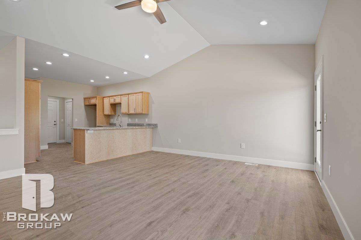 3371 Meadow Ridge Court, Unit 107 Davison, MI 48423 - Photo 15 of 40 Gallery Image 15
