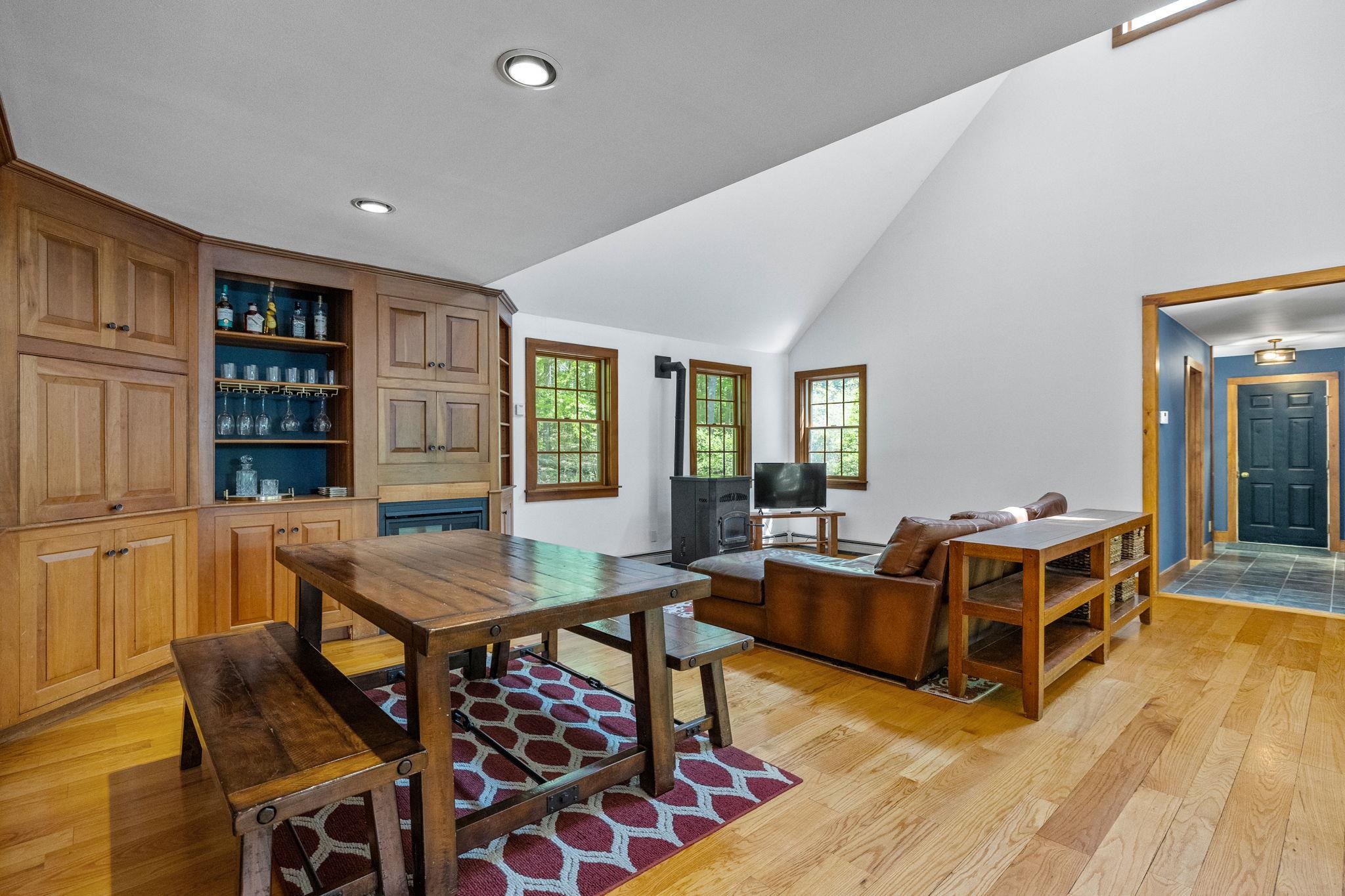 301 Galloping Hill Road Hopkinton, NH 03229 - Photo 21 of 58