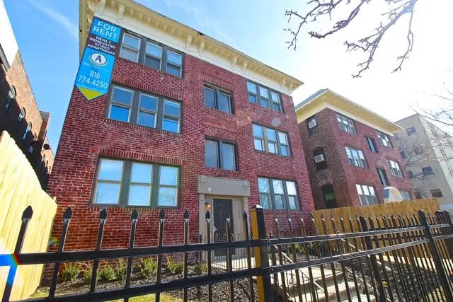 $5,800,000 | 3201-3211 Broadway Street, Kansas City, MO 64111