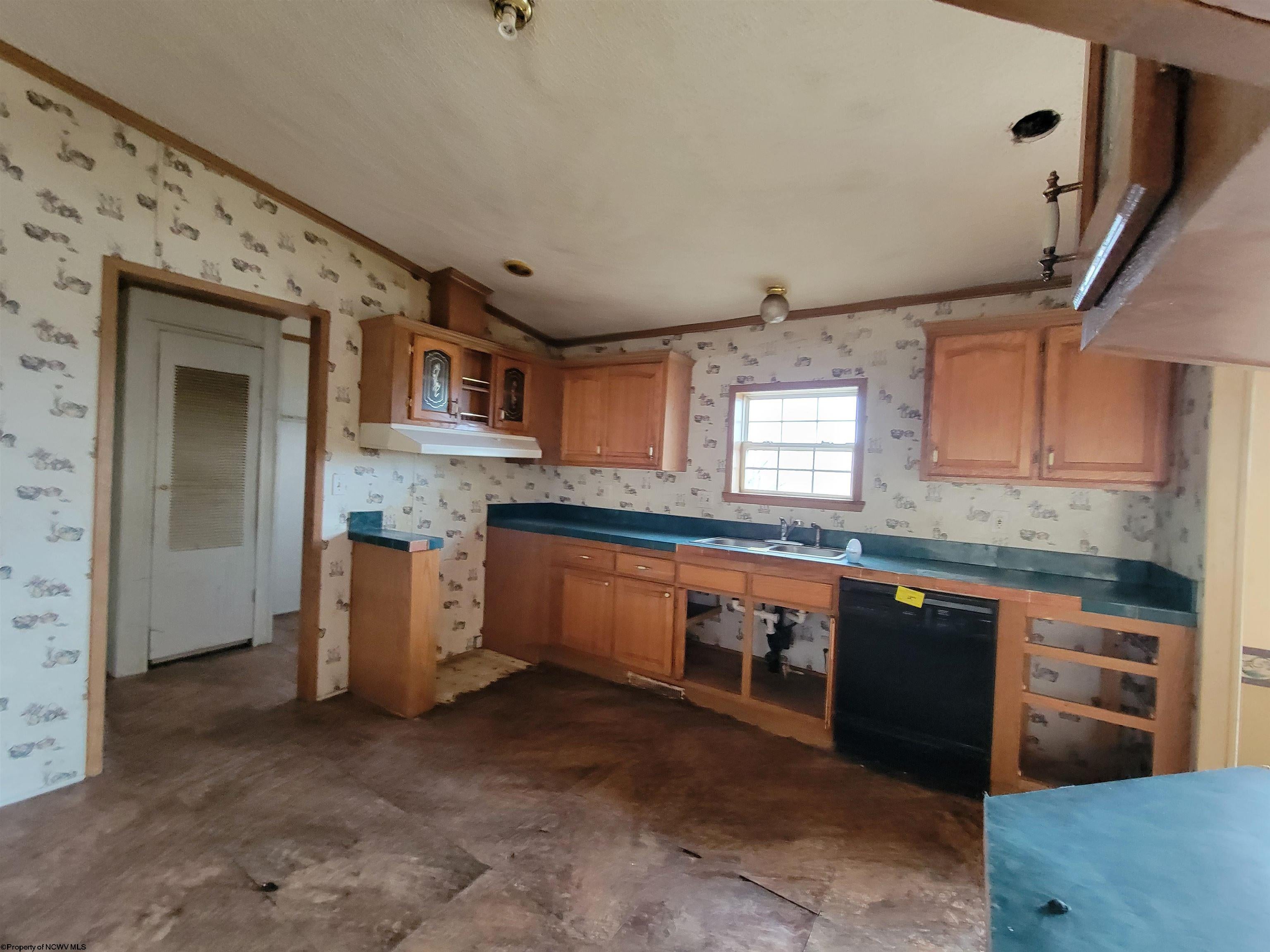 3929 Stemple Ridge Road Aurora, WV 26705 - Photo 6 of 26 Gallery Image 6