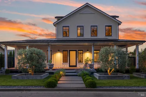 $2,975,000 | 470 Harrington Drive, Sonoma, CA 95476