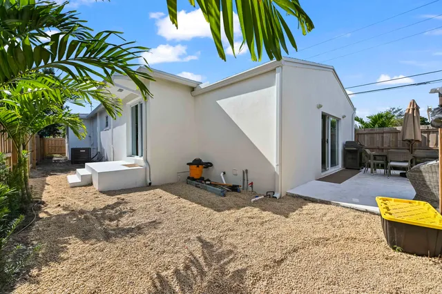 $799,000 | 3400 Parker Avenue, West Palm Beach, FL 33405