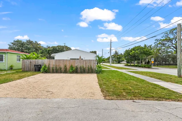 $799,000 | 3400 Parker Avenue, West Palm Beach, FL 33405