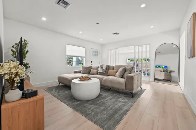 $799,000 | 3400 Parker Avenue, West Palm Beach, FL 33405