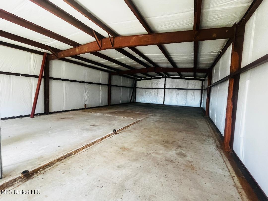 3222 Toncrey Road D'Iberville, MS 39540 - Photo 15 of 20 TONCREY INSIDE WAREHOUSE