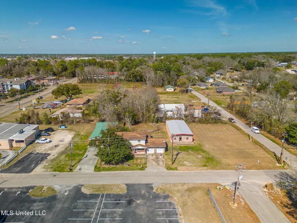 $426,000 | 3222 Toncrey Road, D'Iberville, MS 39540