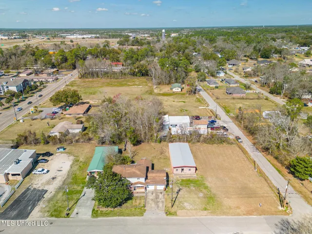$426,000 | 3222 Toncrey Road, D'Iberville, MS 39540