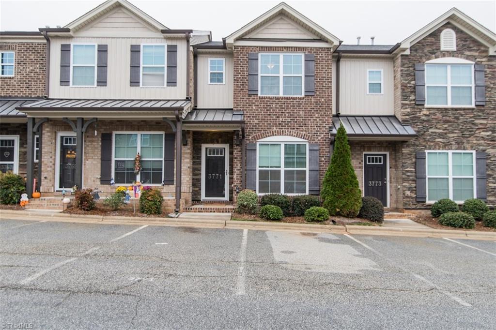 3771 Shadow Ridge Drive High Point, NC 27265 - Photo 2 of 25 Gallery Image 2