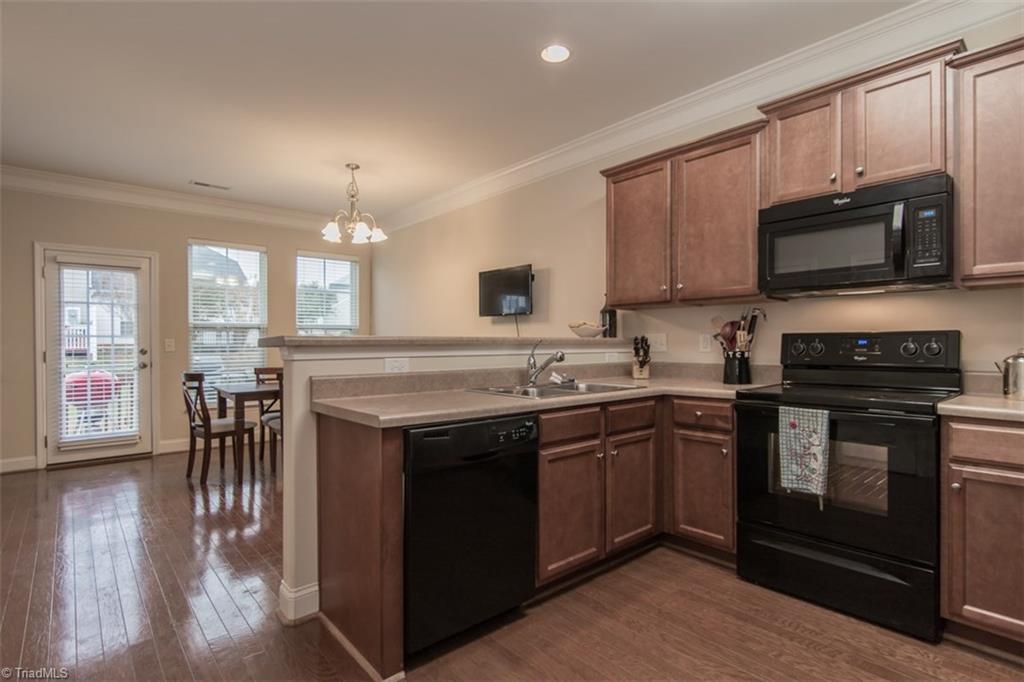 3771 Shadow Ridge Drive High Point, NC 27265 - Photo 7 of 25 Gallery Image 7
