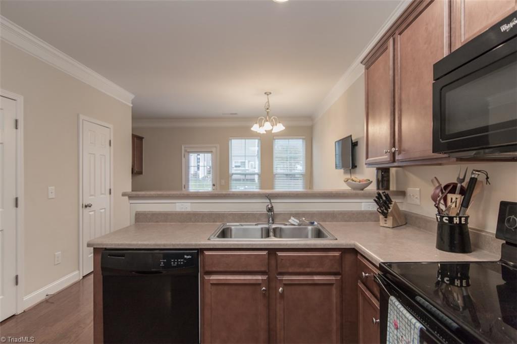 3771 Shadow Ridge Drive High Point, NC 27265 - Photo 10 of 25 Gallery Image 10