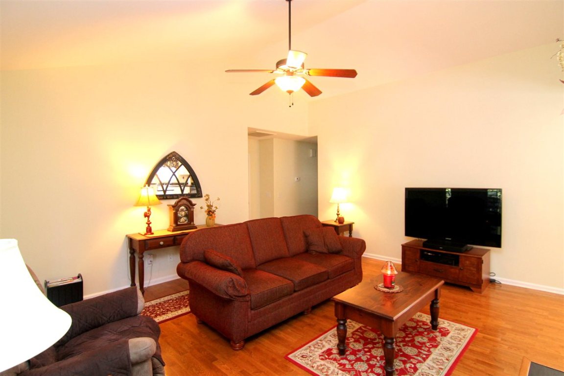 141 Grand Oak Circle Pendleton, SC 29670 - Photo 4 of 20