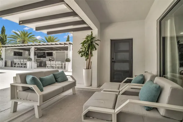 $1,200,000 | 21301 Southwest 132nd Court, Miami, FL 33186