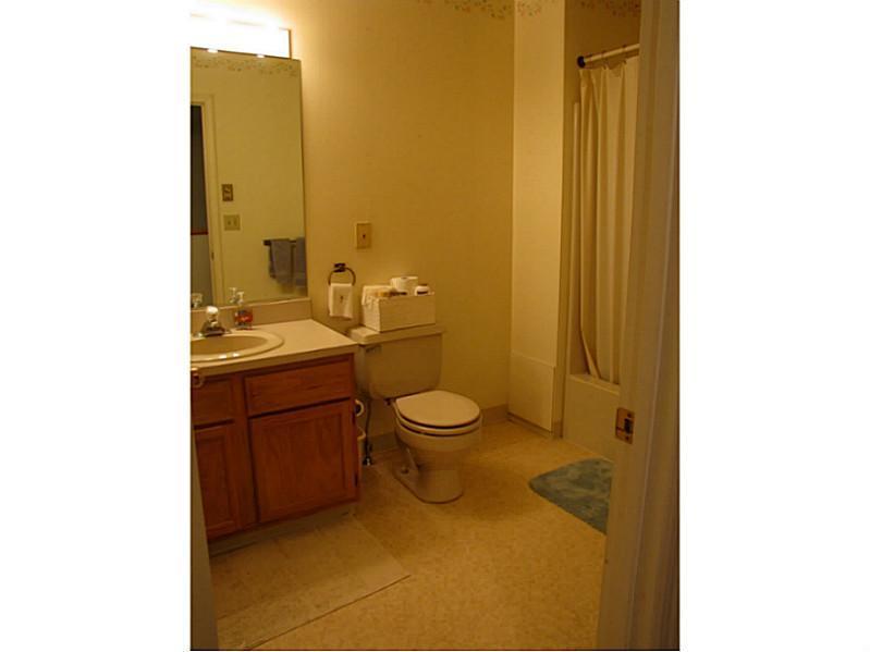 27 Winterberry Court, Unit 27 Cumberland, ME 04021 - Photo 25 of 35 Bathroom. 2nd floor