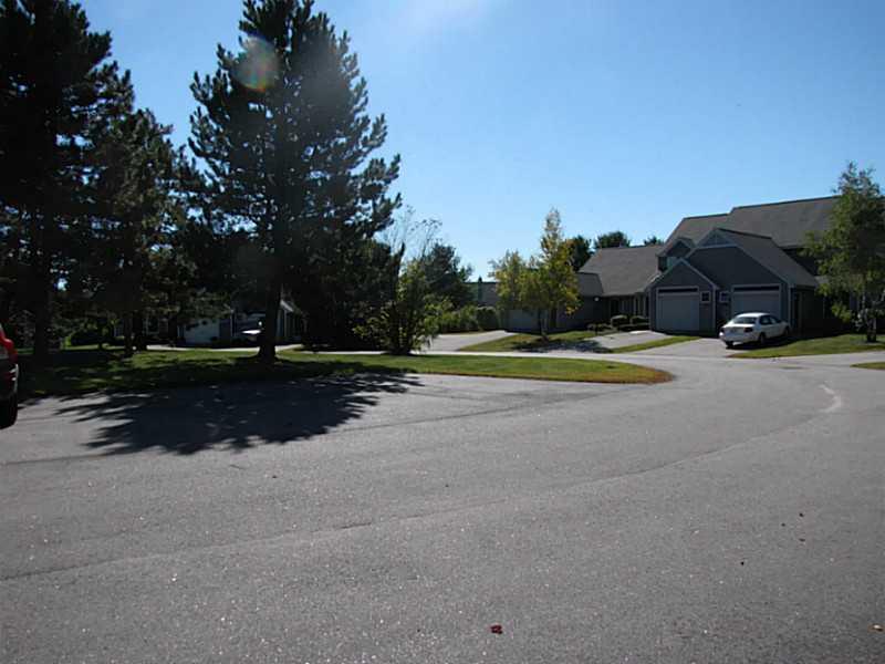 27 Winterberry Court, Unit 27 Cumberland, ME 04021 - Photo 33 of 35 Exterior Front.