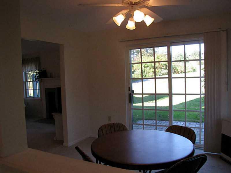 27 Winterberry Court, Unit 27 Cumberland, ME 04021 - Photo 7 of 35 Dining Room.