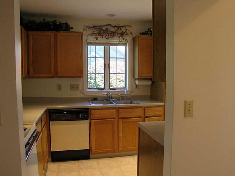 27 Winterberry Court, Unit 27 Cumberland, ME 04021 - Photo 8 of 35 Kitchen.