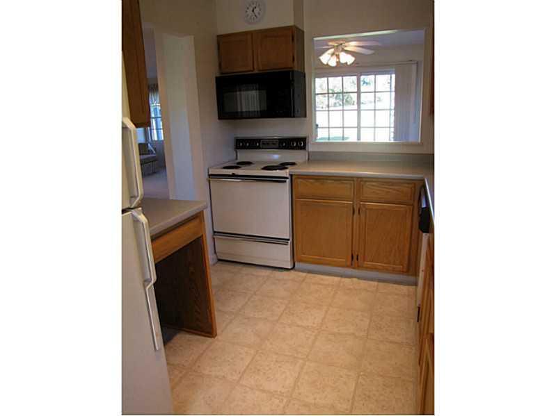 27 Winterberry Court, Unit 27 Cumberland, ME 04021 - Photo 10 of 35 Kitchen.
