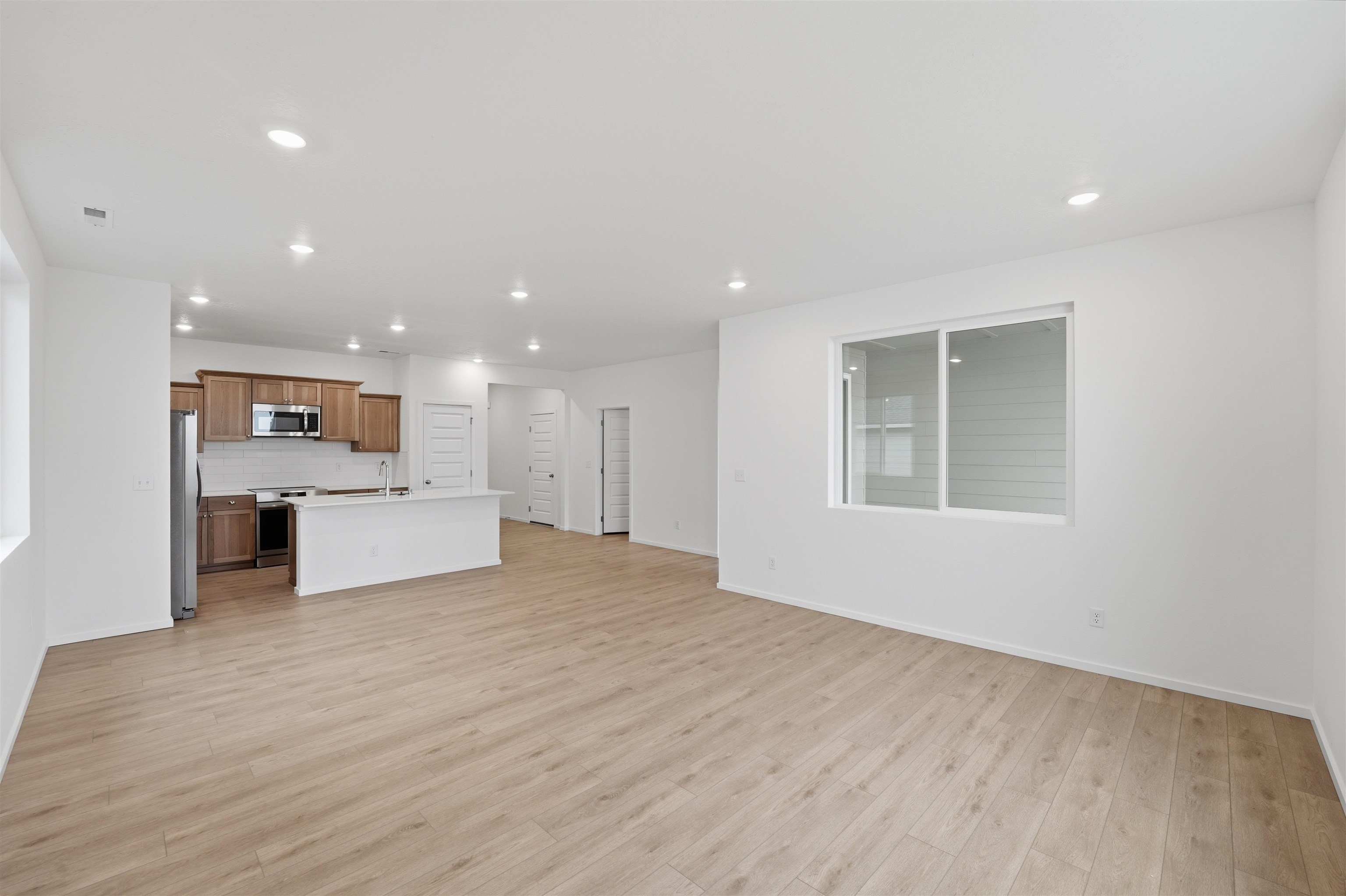 4141 West Vel View Drive Spokane, WA 99208 - Photo 7 of 19