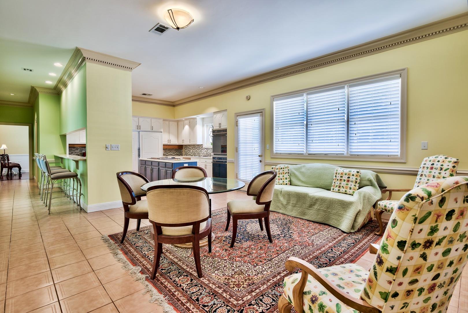 8 Weekewachee Circle Destin, FL 32541 - Photo 13 of 26 a living room with furniture and a window
