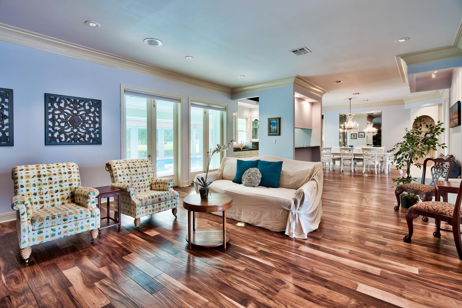 8 Weekewachee Circle Destin, FL 32541 - Photo 2 of 26 a living room with furniture and a large window