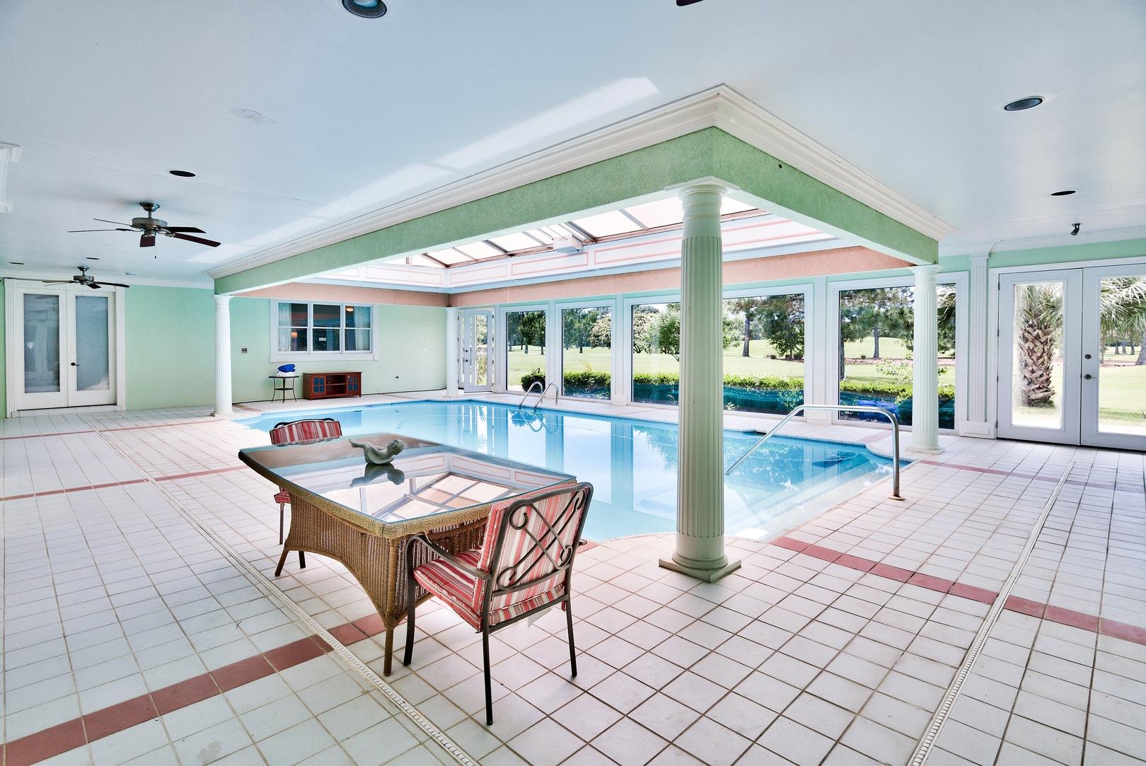 8 Weekewachee Circle Destin, FL 32541 - Photo 3 of 26 a dining room with furniture and a floor to ceiling window