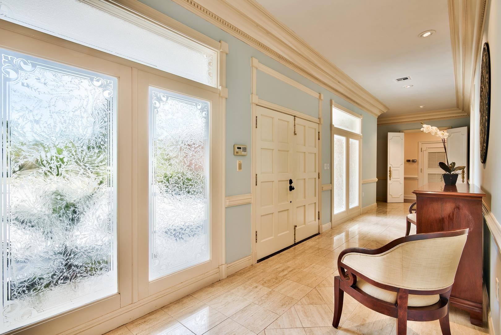 8 Weekewachee Circle Destin, FL 32541 - Photo 6 of 26 a living room with furniture and a window