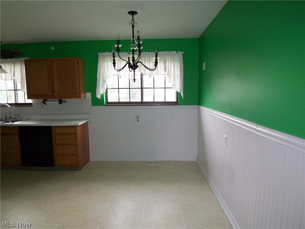 77 Ridgeway Avenue Washington, WV 26181 - Photo 8 of 18