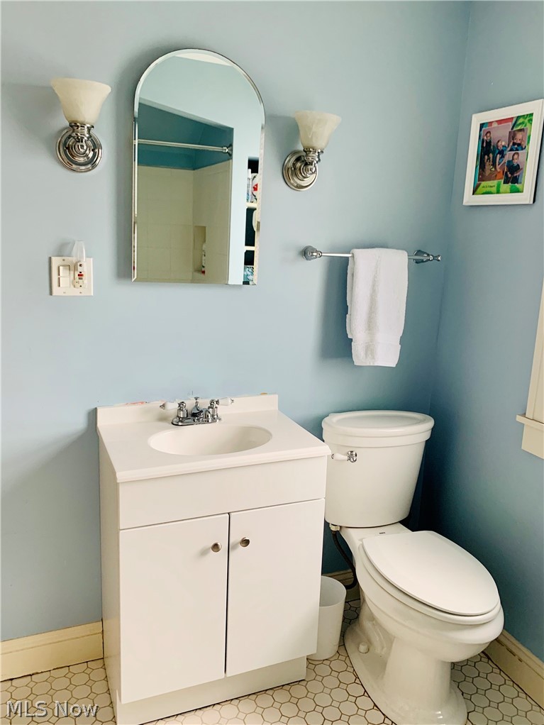 1337 Avondale Road Cleveland, OH 44121 - Photo 21 of 31