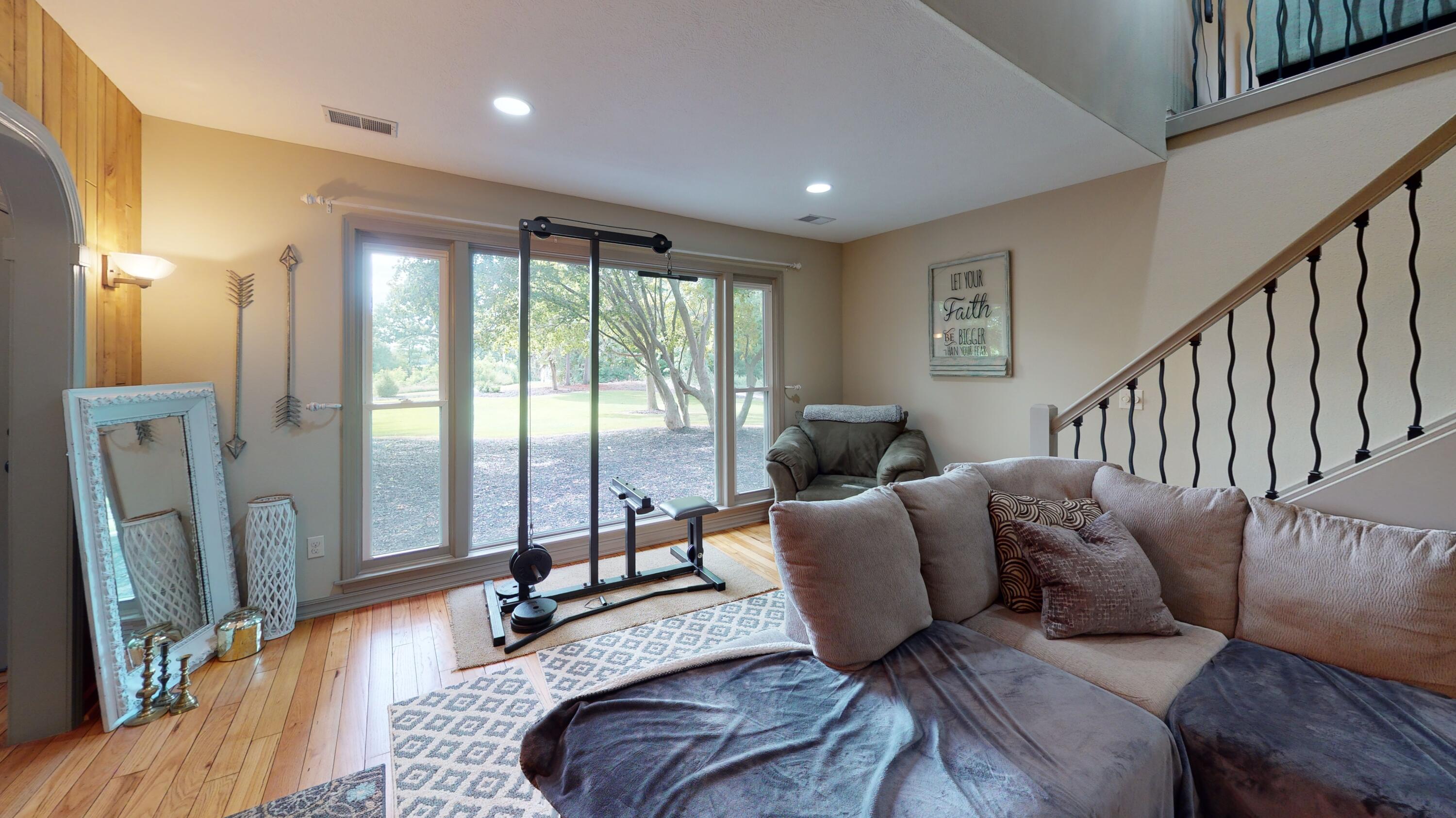 19920 15 Mile Road Marshall, MI 49068 - Photo 11 of 50 19920-15-Mile-Rd-Living-Room