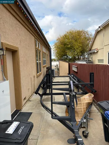 a view of a back yard of the house