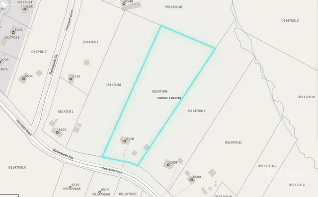 a view of a entryway