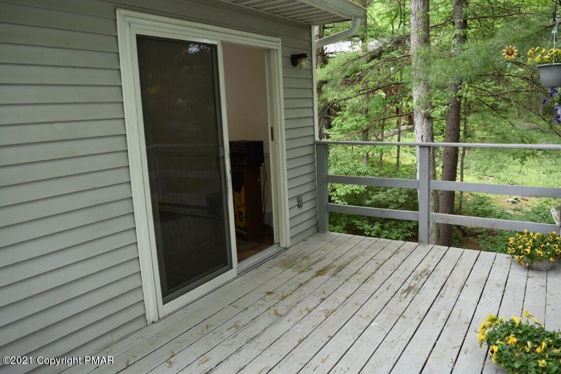 606 Rimrock Road Bartonsville, PA 18321 - Photo 47 of 68 Back Deck (4)
