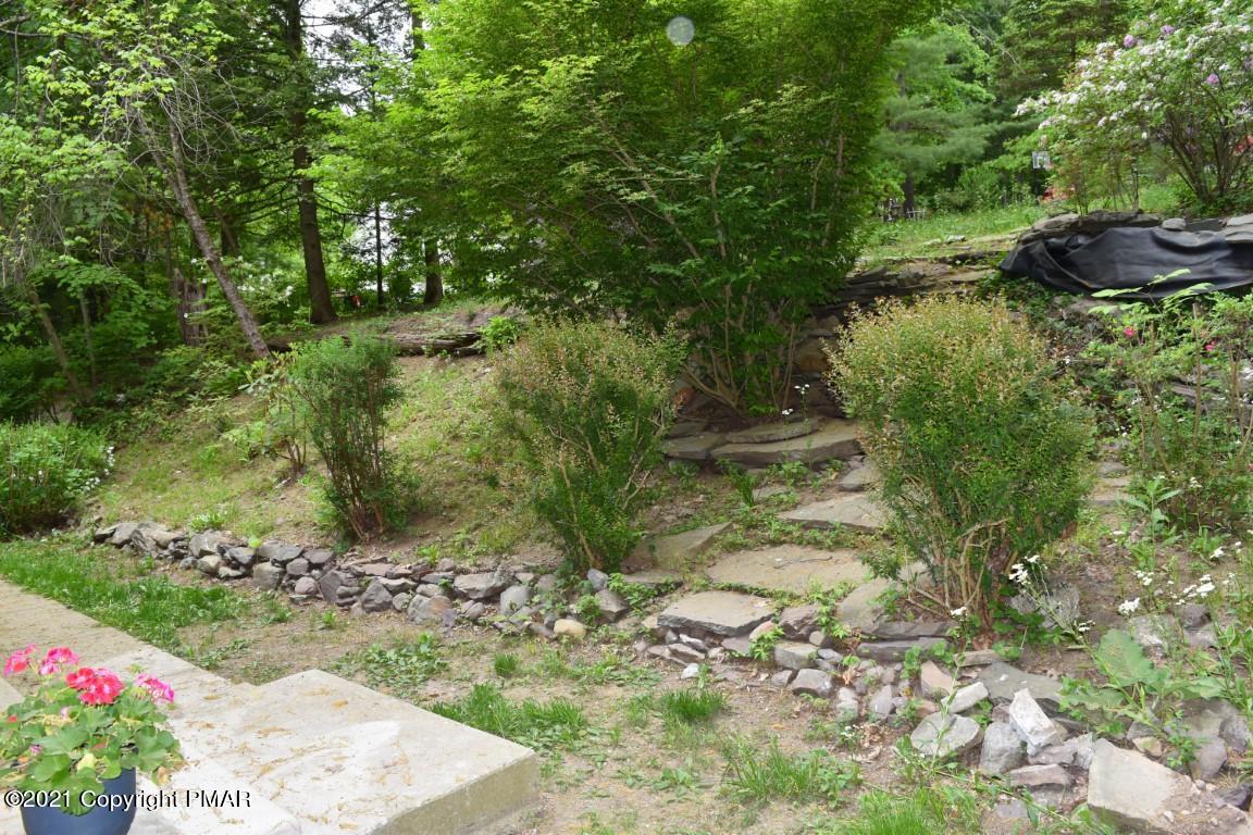 606 Rimrock Road Bartonsville, PA 18321 - Photo 58 of 68 Front Yard (2)
