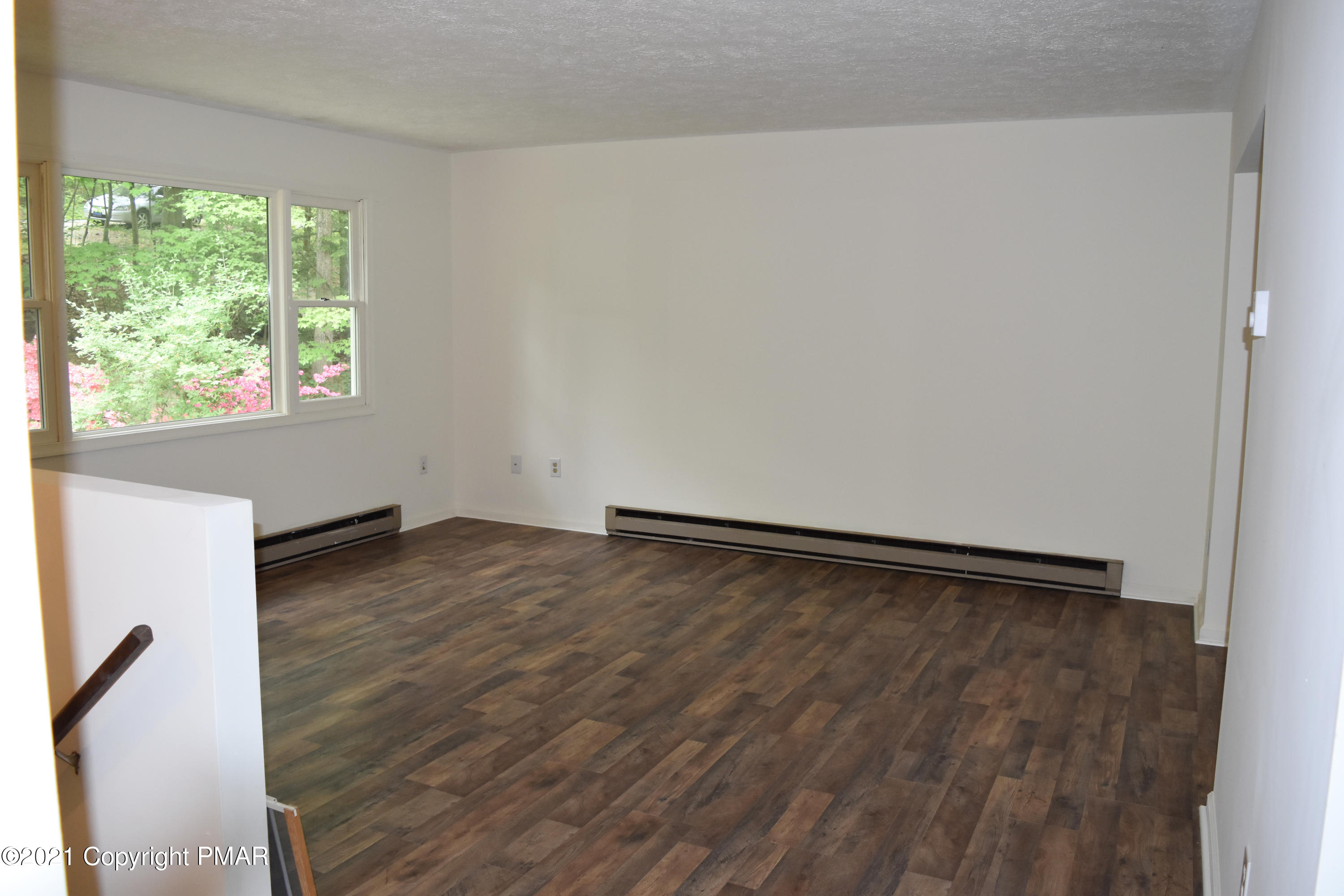 606 Rimrock Road Bartonsville, PA 18321 - Photo 6 of 68 Living Room