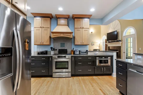 $799,900 | 7409 MItchell Court, South Haven, MI 49090