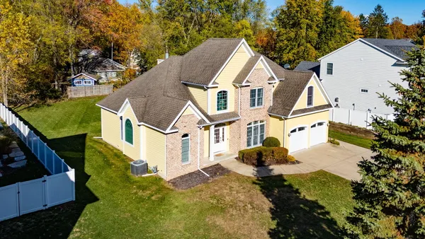 $799,900 | 7409 MItchell Court, South Haven, MI 49090
